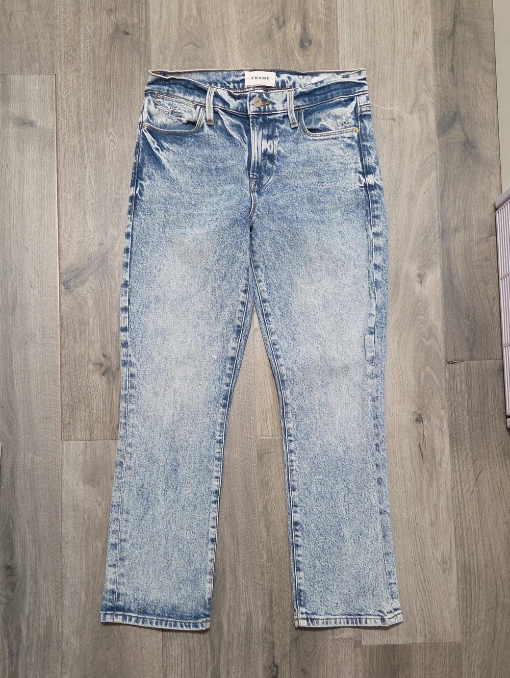 Frame Denim Light Blue Washed Jeans